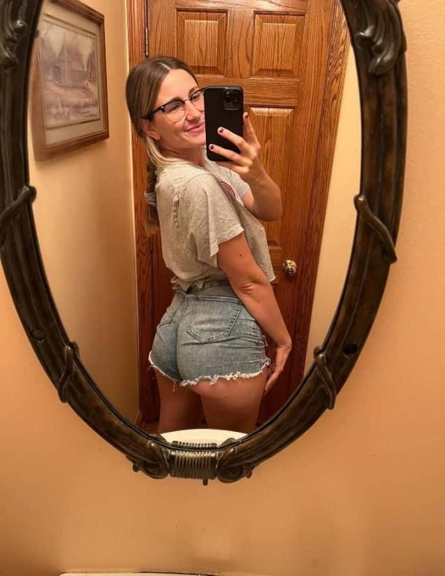 Available right now - Image 3